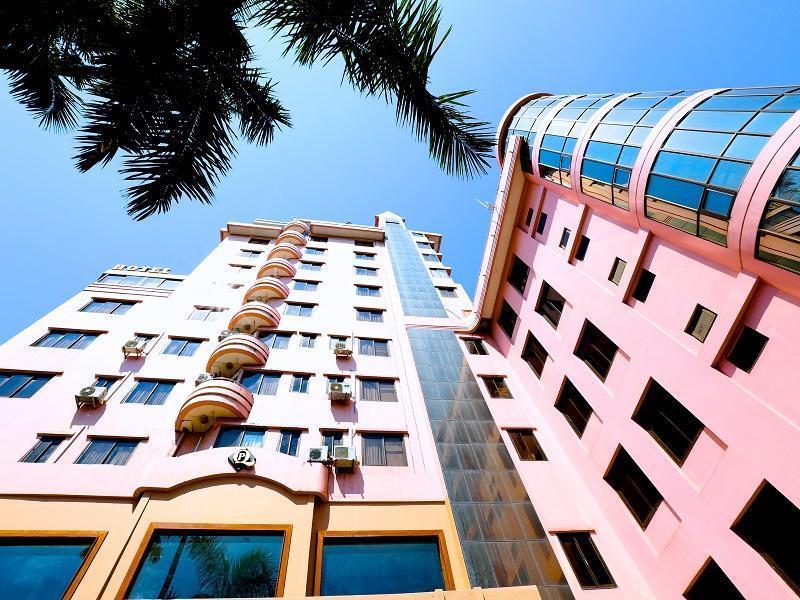 Queen'S Park Hotel Yangon Exterior photo