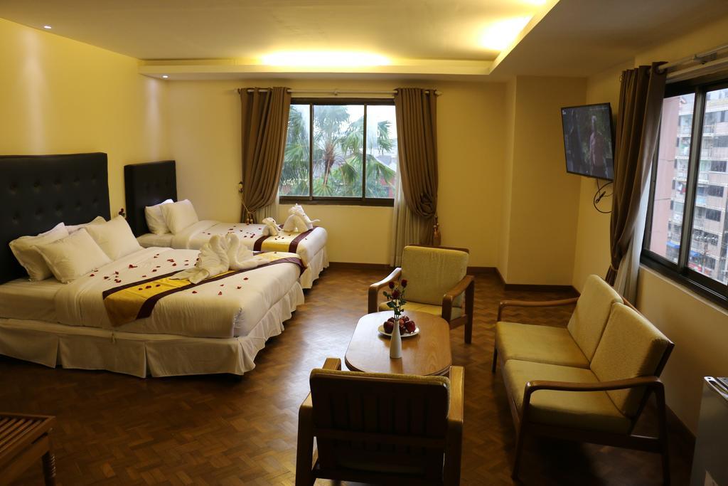 Queen'S Park Hotel Yangon Exterior photo